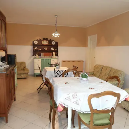 Locazione Turistica La Casa Degli Dei Holiday home Diano Castello